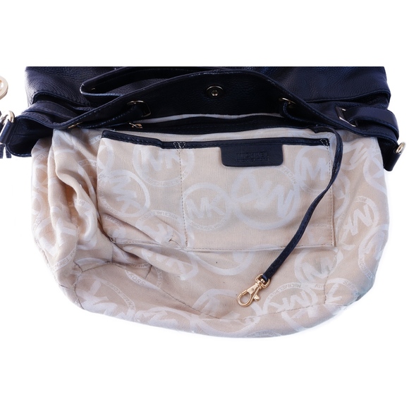 MICHAEL KORS GRAINED LEATHER SHOULDER BAG - Picture 7 of 8